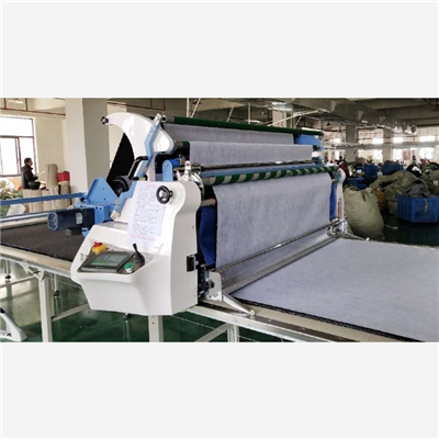 Special stretching machine for composite fabric